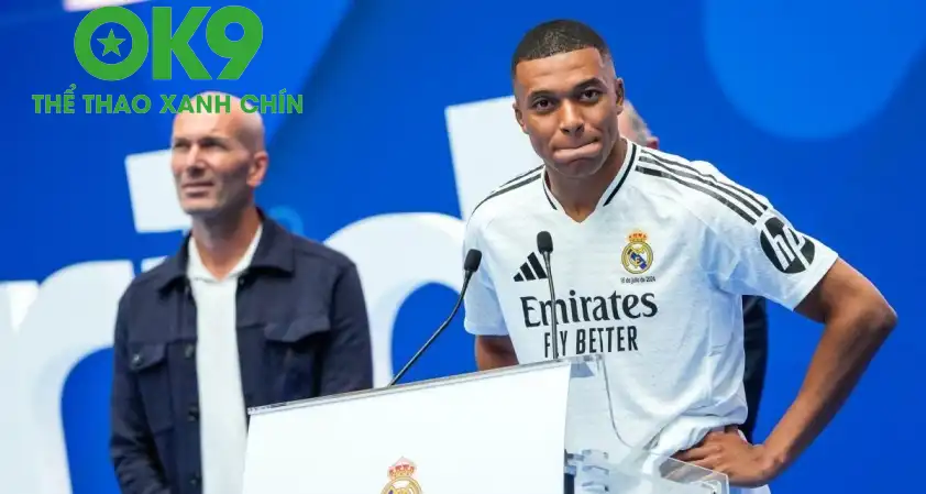 Mbappe, Zidane không chỉ là thần tượng thời thơ ấu, mà còn là nguồn cảm hứng bất tận cho thế hệ cầu thủ trẻ (Ảnh: Icon sport) Mbappe, Zidane không chỉ là thần tượng thời thơ ấu, mà còn là nguồn cảm hứng bất tận cho thế hệ cầu thủ trẻ (Ảnh: Icon sport)